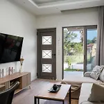 Giardino Apartments By Konnect, 400M To The Beach
